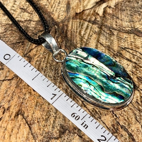 Iridescent Abalone Shell Pendant - Picture 9 of 11